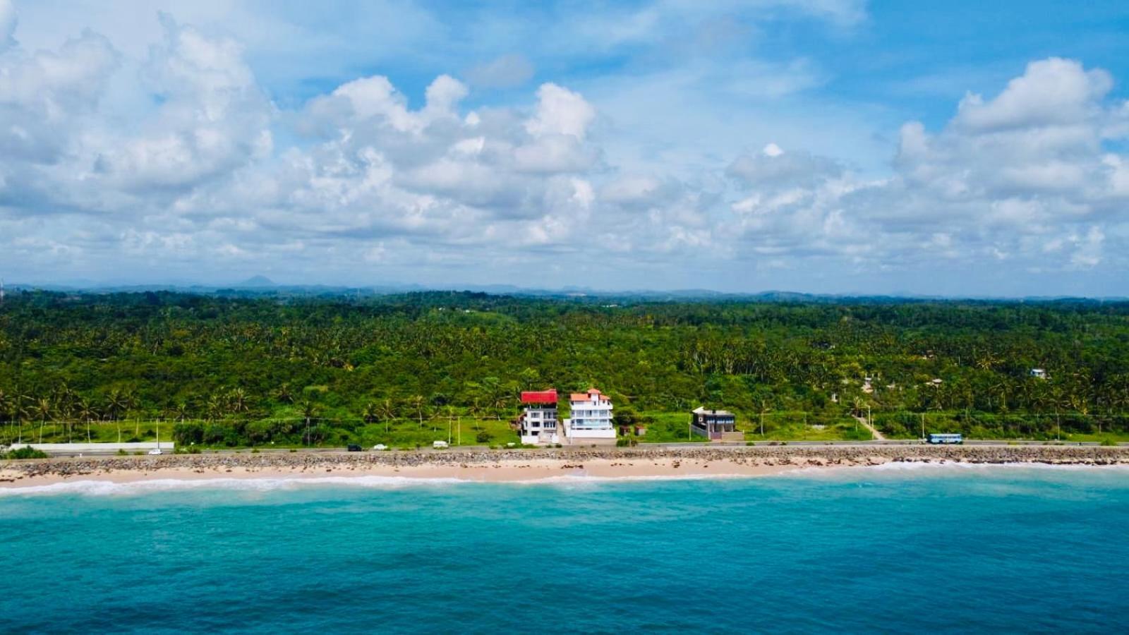 Ocean Front Villa Hikkaduwa Exterior foto